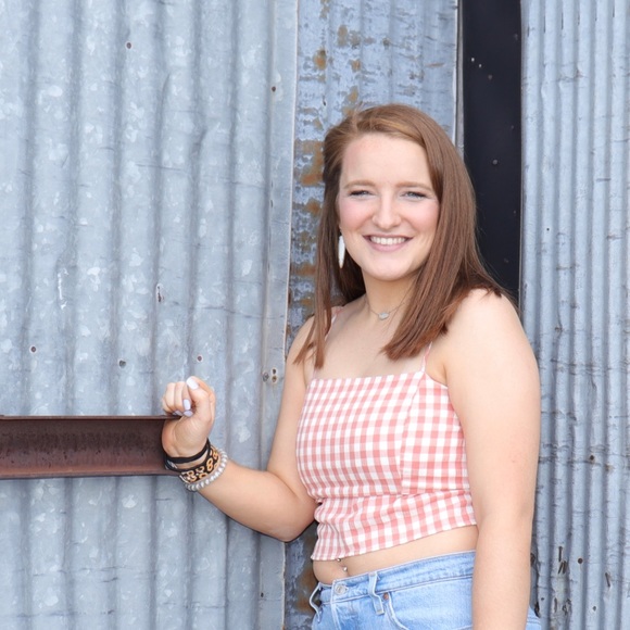 Meet your Posher, Victoria - Picture 1 of 1